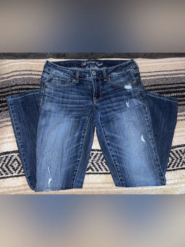 American Eagle Outfitters Straight-Leg Women's Jeans - Image 4