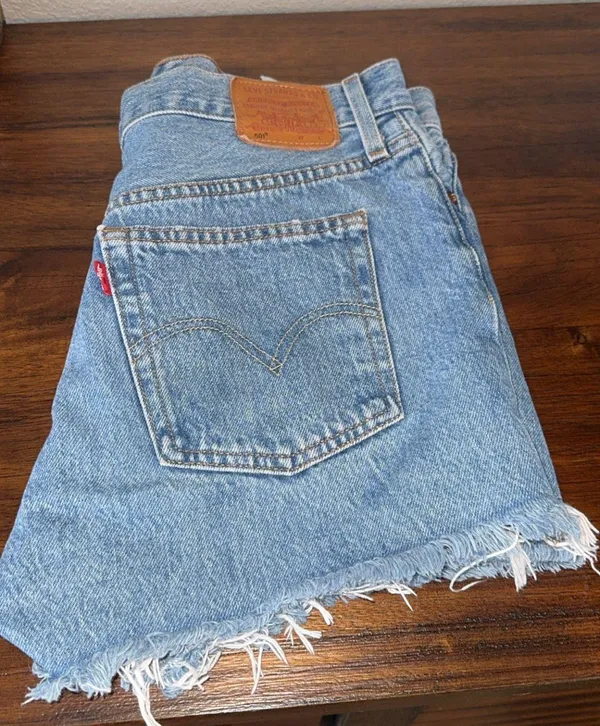 Levi’s 501 Shorts - Image 2