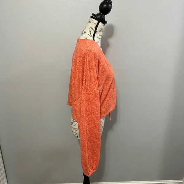 REFINERY 29 Coral V-Neck Long Sleeve Crop Top Size XL - Image 5