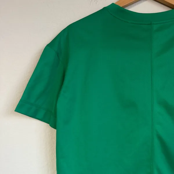 Everlane Boxy Crop Perform Tee - Image 7