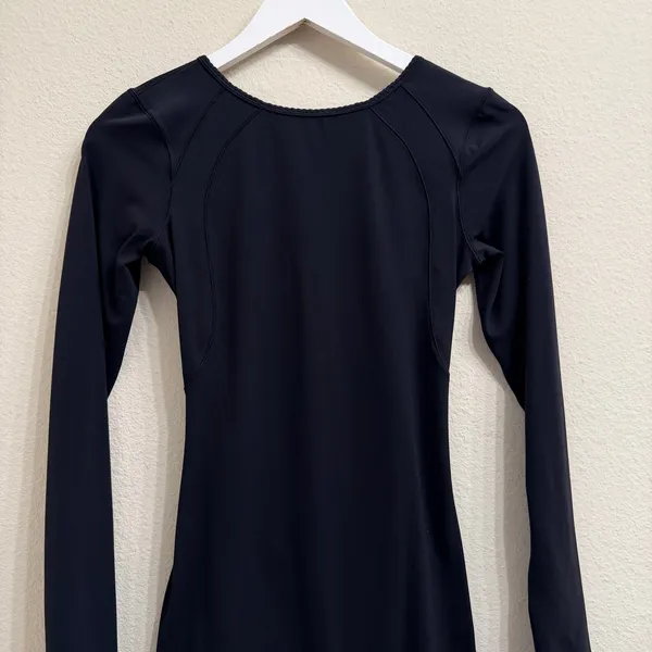 Lululemon Contour Black Mini Dress Athleisure Activewear Size‎ 4 Nulu Yoga - Image 4