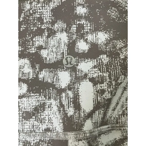 Lululemon Wunder Under HR Crop 23 Scallop Size 4 Luxreme Gray White Leggings New - Image 5