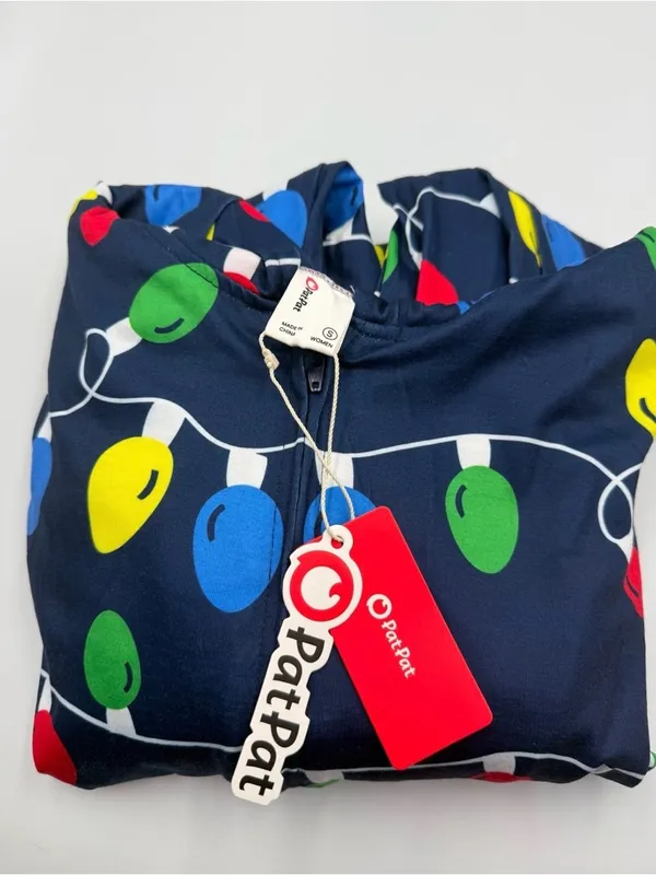 PatPat Christmas Lights Hooded Onesie Pajamas – Women’s Small – New With Tags - Image 4