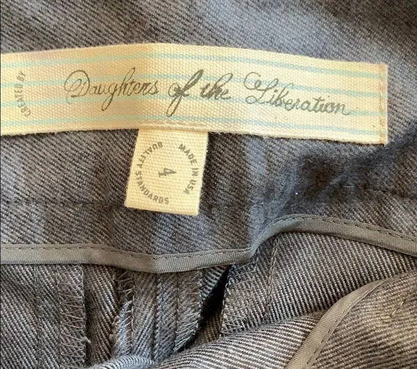 NWOT Anthropologie grey dress pants size 4! - Image 2