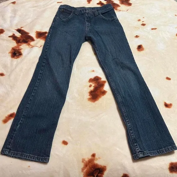Dark wash wrangler jeans - Image 5