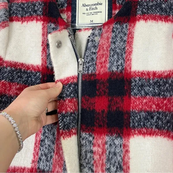 Abercrombie & Fitch | Plaid Red Black White Zip Front Winter Coat M - Image 4