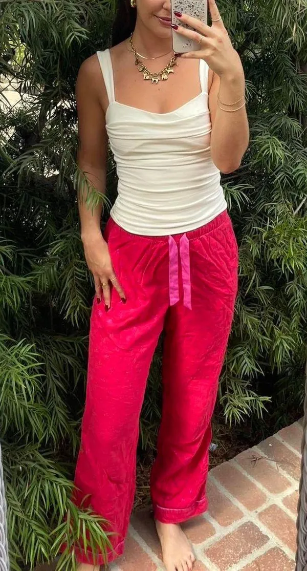 Pink Victoria's Secret straight leg loungewear pants with elastic waistband and drawstring sz xs - Image 2