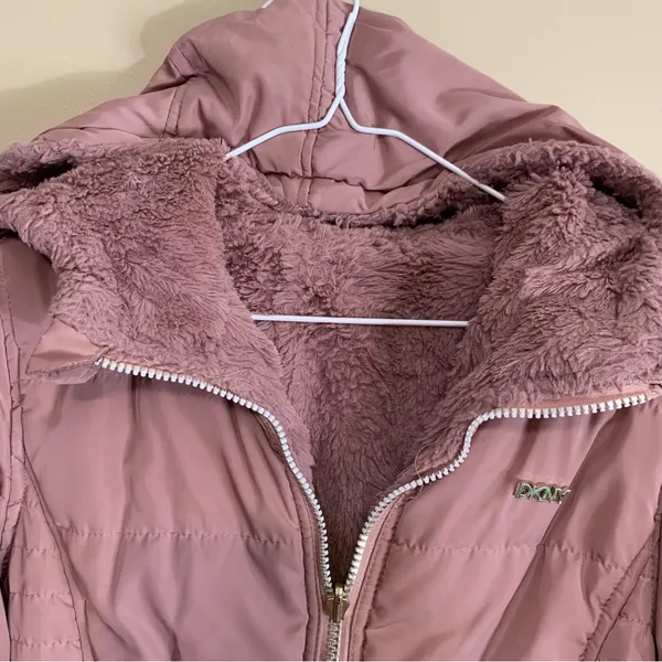 Long Puffer Coat Fur Lined Pink Hoodie Pockets DKNY - Image 4