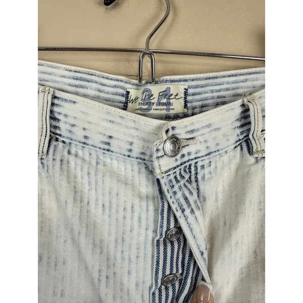 We the Free People Size 34 Jean Shorts Distressed Button-Fly Frayed Hems Hi-Rise - Image 4