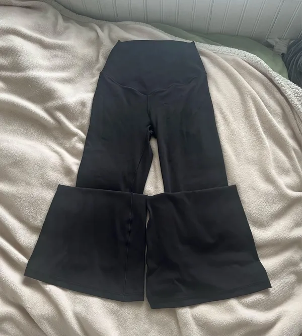 OFFLINE Crossover Aerie Flare Leggings - Image 2