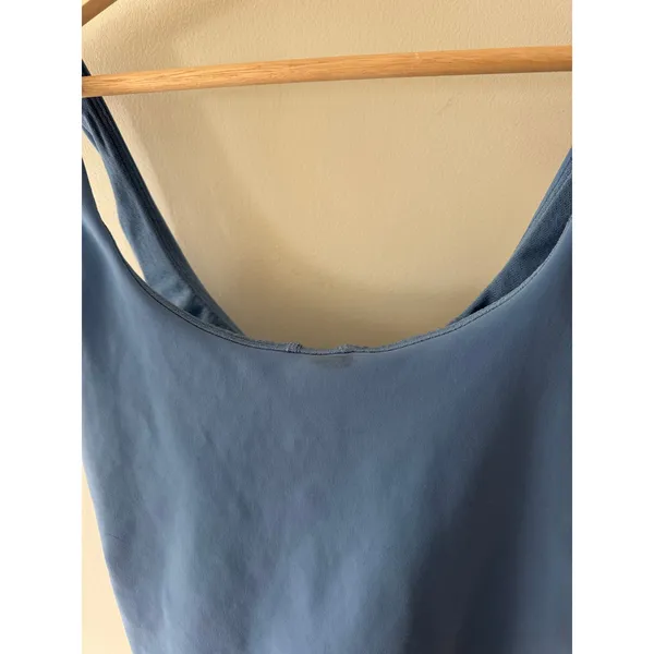 VUORI Daily Leggings & Daily Crop in Isle Blue Size XS - Image 4