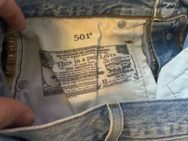 Levi’s Jean Shorts 501 - Image 3