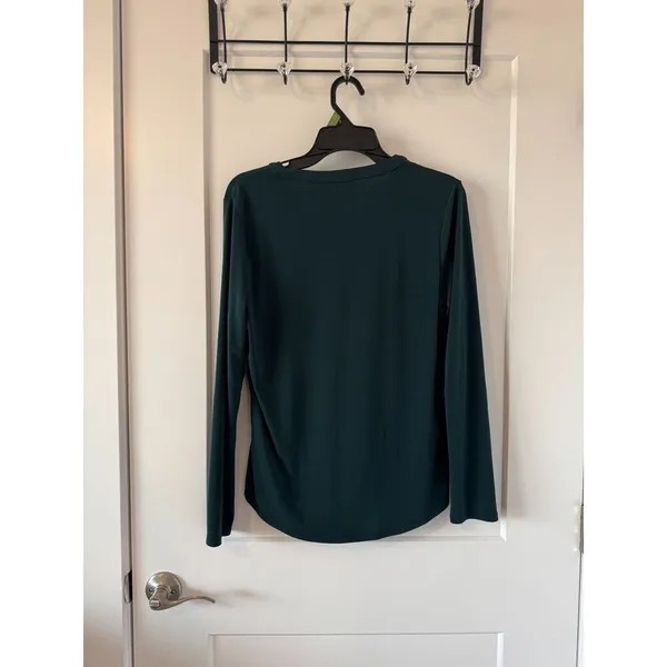 ❤️INC Green Top❤️ - Image 3