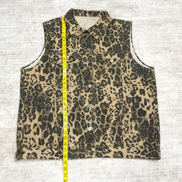 Oulivey Womens Medium Oversized Cheetah Print Denim Vest Animal Print Sleeveless - Image 4