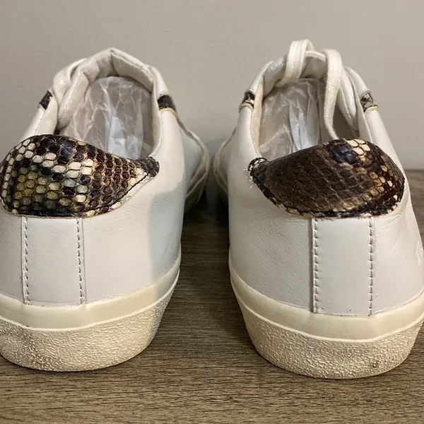 Madewell womenswhite low top leather sneakers size W-9 M-7.5 - Image 6