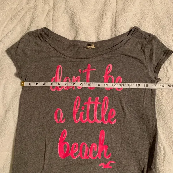 Women’s Hollister Tee - Image 5