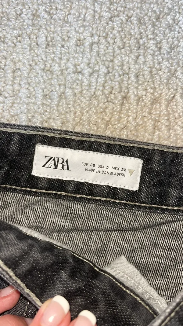 ZARA Wide-Leg High-Rise Jeans Black Denim - Image 2