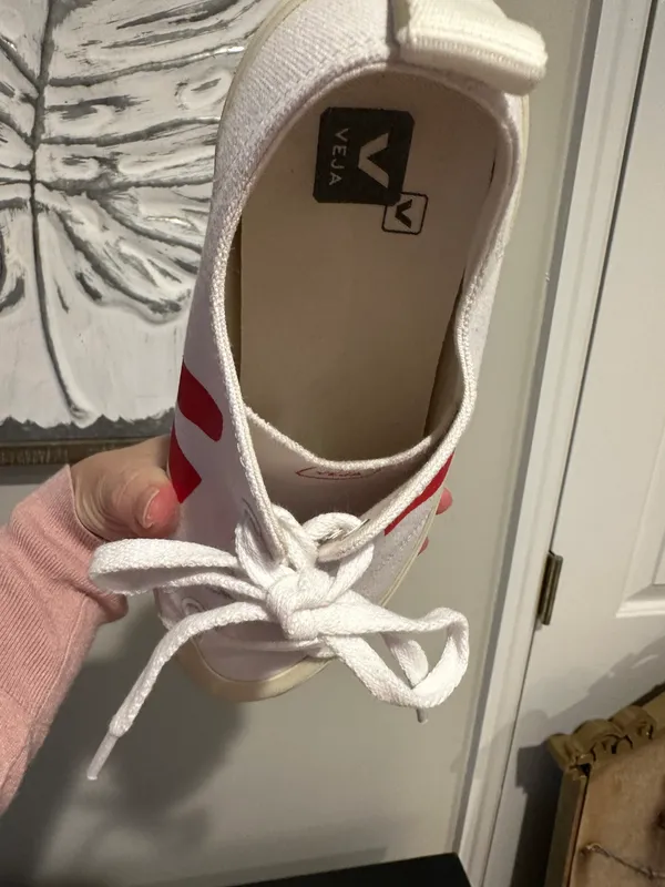VEJA Sneakers - Image 4