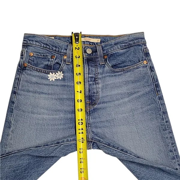 Levi’s Premium Wedgie Droit Straight Jeans women's Size 27 Light Wash - Image 10