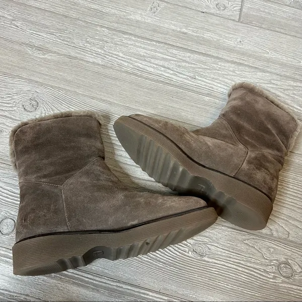 Aquatalia Kimberly Weatherproof Genuine Shearling Women's Boots sz 6.5‎ - Image 7