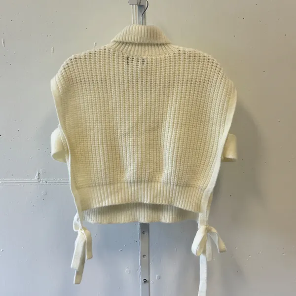 Cider Cable Knit Turtleneck Sweater Vest Ivory White Tie Side Cropped‎ Medium - Image 2