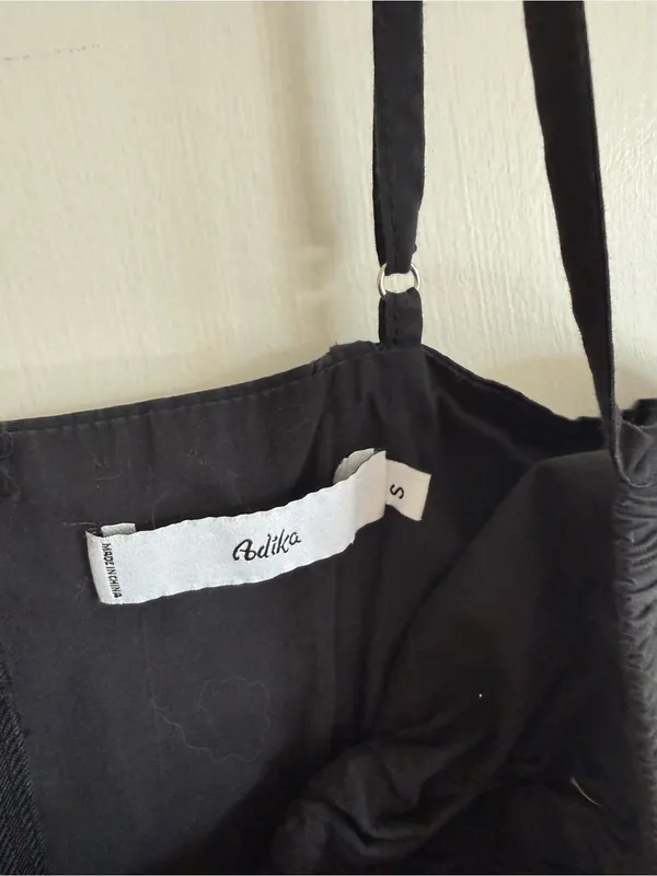 Adika Black Cropped Tie-Front Cami - Image 2