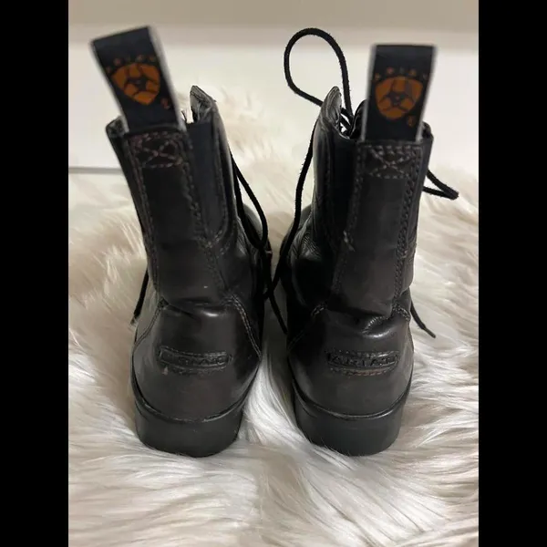 Ariat Dark Brown Lace Up Paddock Boots size 6B - Image 2
