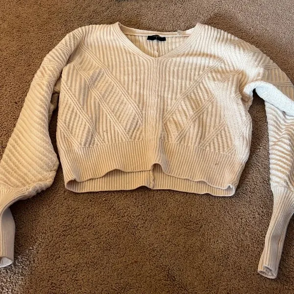 ‎Tahari small cream sweater - Image 2