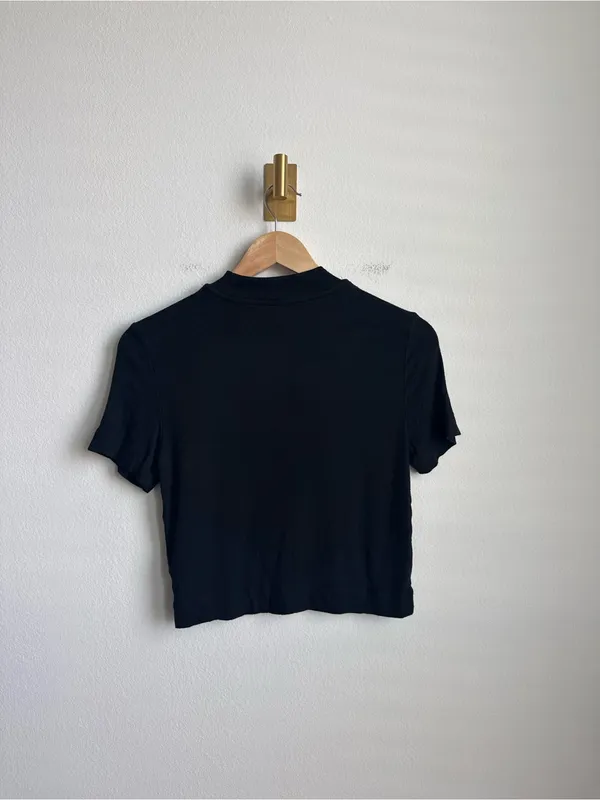 Babaton Aritzia Gonzalo Hip T-Shirt Black Ribbed Mock Neck Medium - Image 6