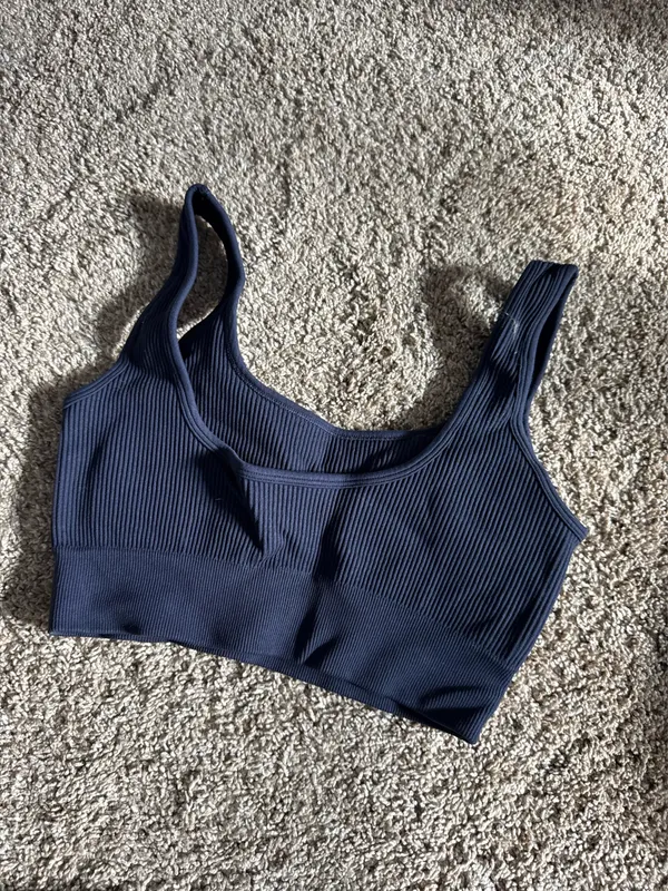 Amazon Workout Set - Image 2