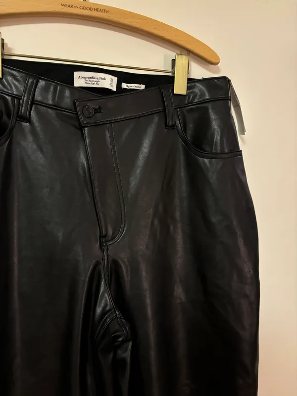 AF Curve Love Vegan Leather 90s Straight Pant - Image 2