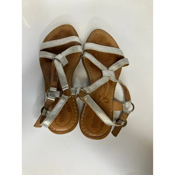 Born Strappy Sandals Womens 8 Silver Excellent Metallic Leather Flat Buckle‎ - Image 6