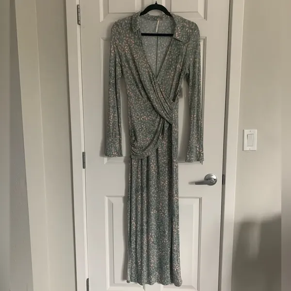 Free People Shayla Floral‎ Long Sleeve Wrap Midi Dress Size S - Mint Combo - NWT - Image 5
