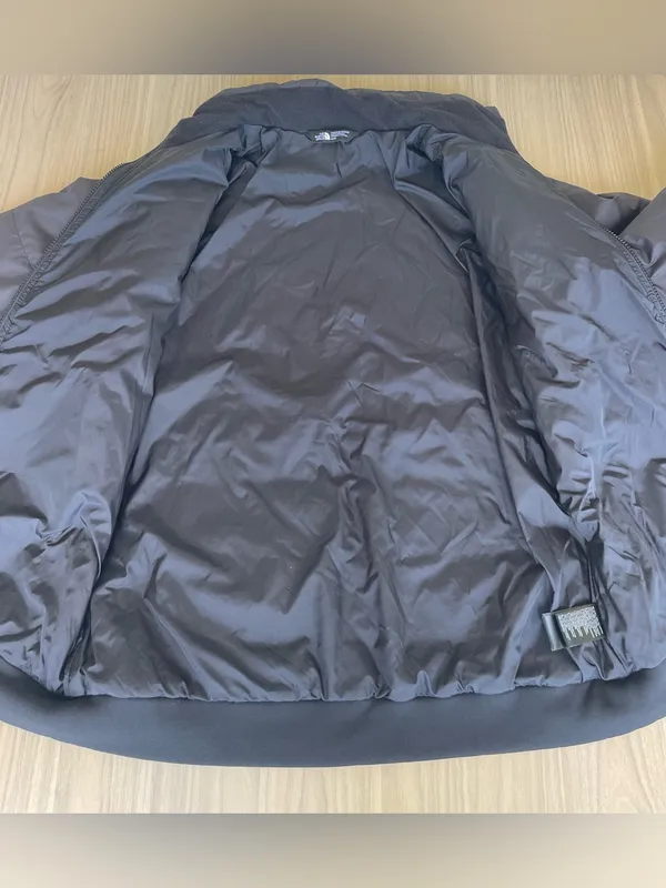 The North Face Women's Dark Black Quilted Puffer Jacket - Image 9