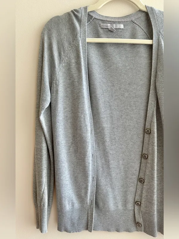 Old Navy Women’s Grey Lightweight Knit Button Down Cardigan, Size Small - Image 3