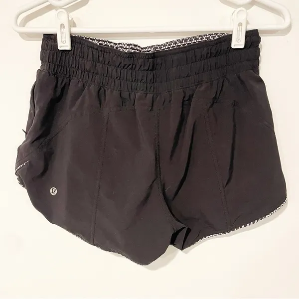 Lululemon Size 4 Black‎ Choose a Side Reversible Athletic Pull on Shorts - Image 4