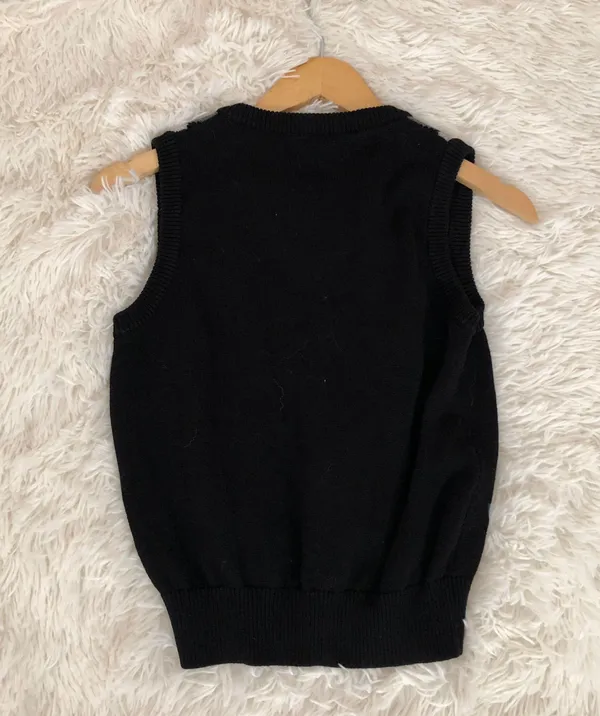 Brandy Melville Black Argyle Peyton Sweater Vest - Image 4