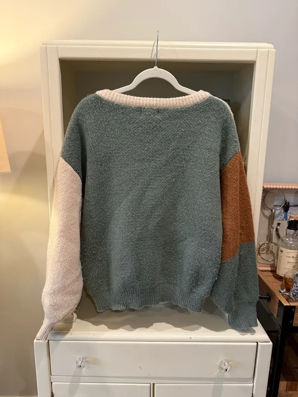 Universal Threads Sweater - Image 3