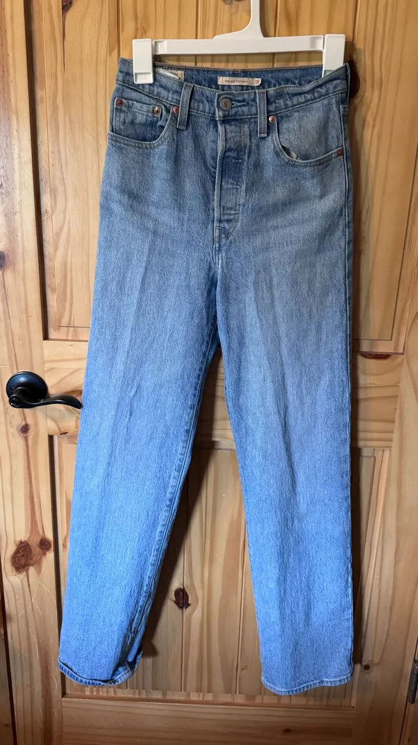 Ribcage Straight Levi’s Jeans - Image 2