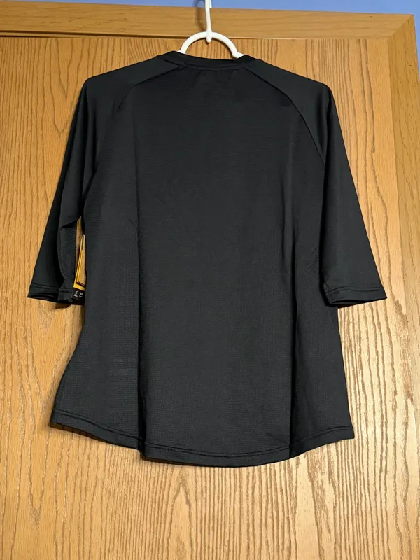 Dakine Syncline 3/4 Jersey Women's Jersey, Black, Medium NWT - Image 4