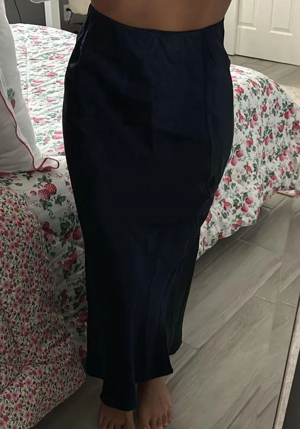 Aritzia Maxi Skirt - Image 2