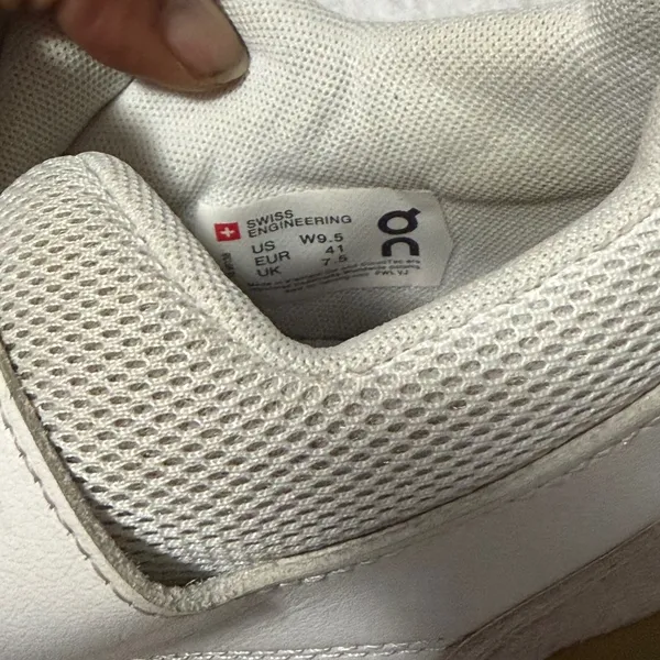 On Running The Roger Clubhouse White Grey Gold Women 9.5 Sneakers 48.99436 - Image 7