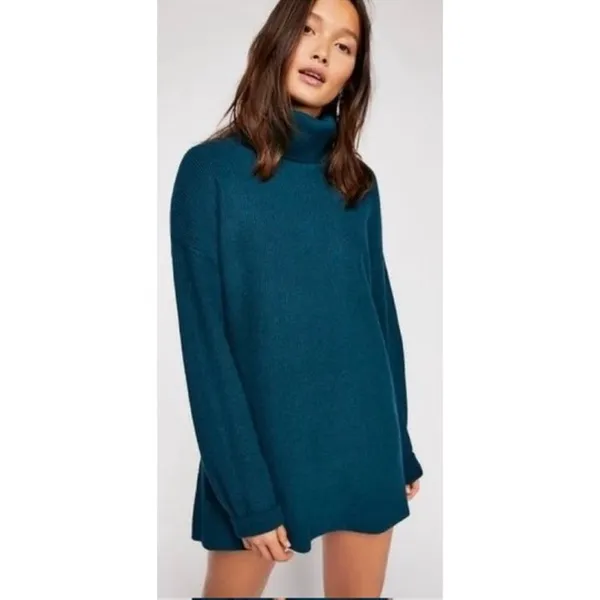 FREE PEOPLE Softly Structured Solid Teal Sweater Turtleneck Tunic Knit Medium - Image 4