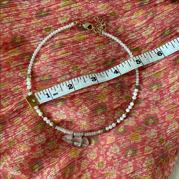 Beaded Choker Necklace With Crystal - Image 4