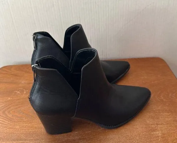 Sun * Stone Women’s Block Ankle Boots Black Sz 7 / 38 SKU 2873 - Image 6