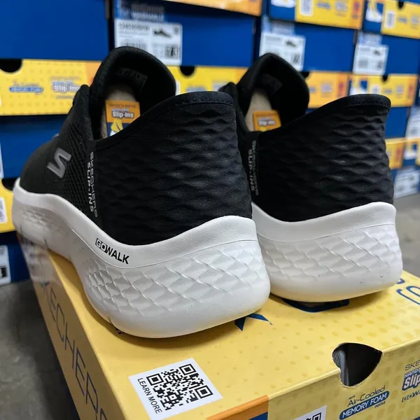 Skechers Women's Black Trainers - Image 5
