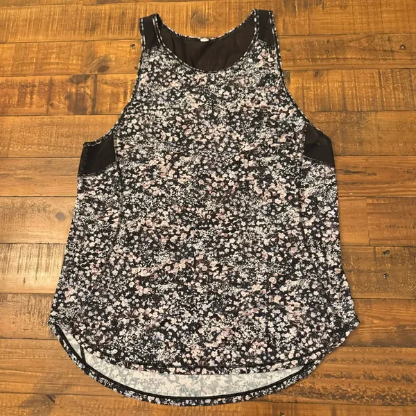 LULU 🍋 Sculpt Tank‎ II - Image 2
