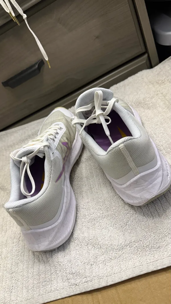 Nike Winflo Running Shoes Sneakers White Women's Size 9.5 - Image 3