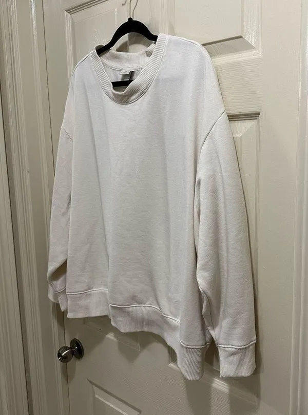 A new day crewneck cream colored sweatshirt size 3X - Image 2