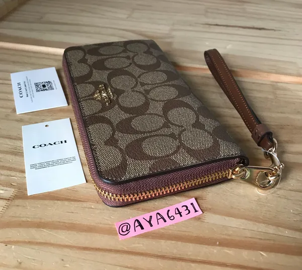 Coach Wallet - Image 4